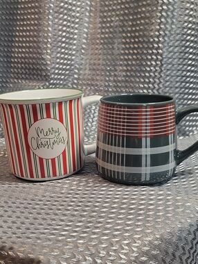 Christmas Holiday Ceramic Mugs Set Of 2